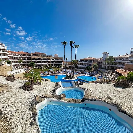Hotel Golden Paradise Heated Pool At Albatros Park 4*